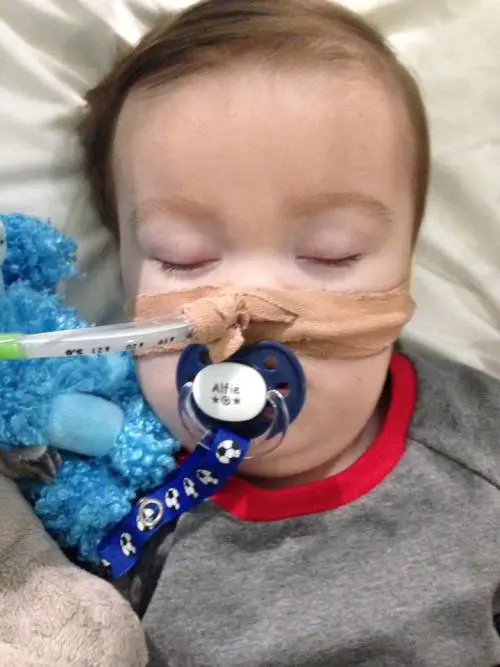 Finita la lunga battaglia di Alfie Evans: le tappe
