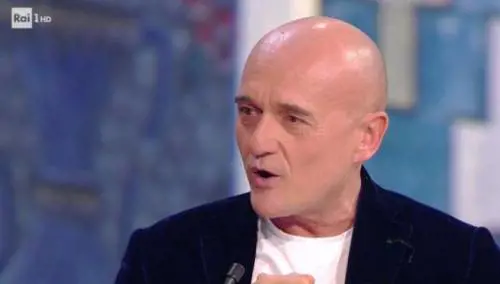 Signorini scoop: "De Filippi e Costanzo dormono in camere separate"
