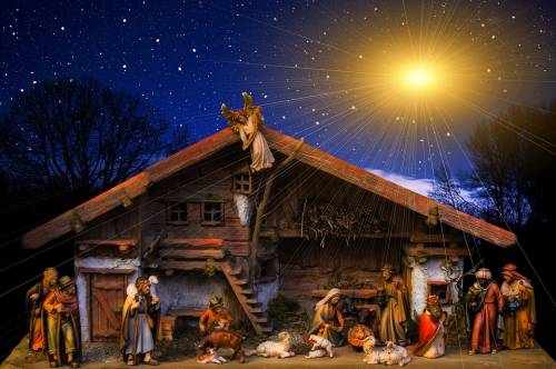 Arezzo, il sindaco regala un presepe a asilo che si è rifiutato di farlo