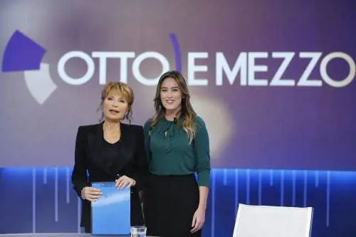 Etruria, Boschi replica a Vegas: "Mi invitò di mattina a casa sua, ho un sms"