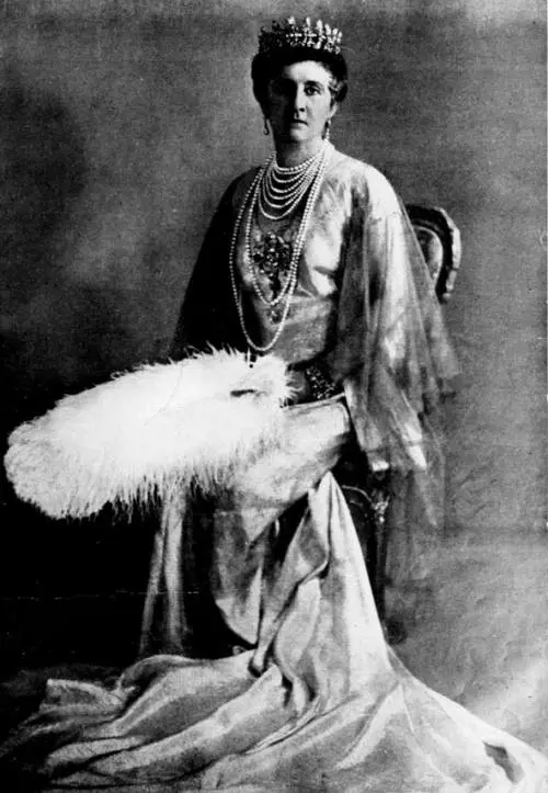 Torna Elena di Savoia La salma riportata di nascosto in Italia