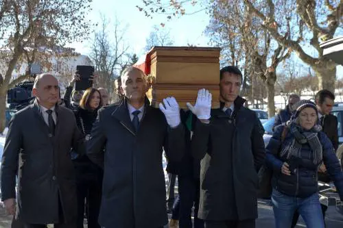 Il re riposa a Vicoforte L'ira degli ebrei italiani: "È un fatto inquietante"