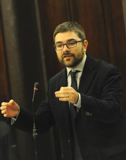 "Pd ipocrita, non basta definirsi antifascisti per essere democratici"