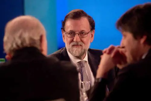 Rajoy apre dialogo sulla Catalogna, ma taglia fuori Puigdemont