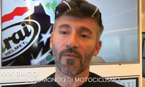 Max Biaggi ricorda l'amico Frizzi: "Provarono a beccarlo con amante"