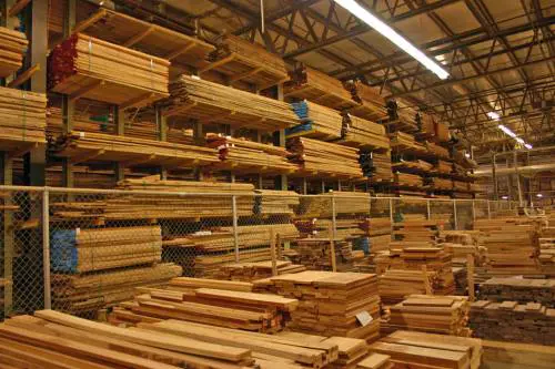 Legname, allarme import: prezzi in rialzo per la concorrenza globale
