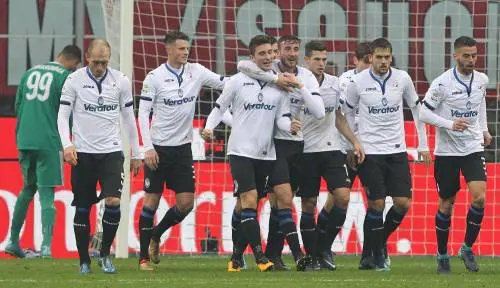 Notte fonda per il Milan al Meazza: l'Atalanta vince 2-0