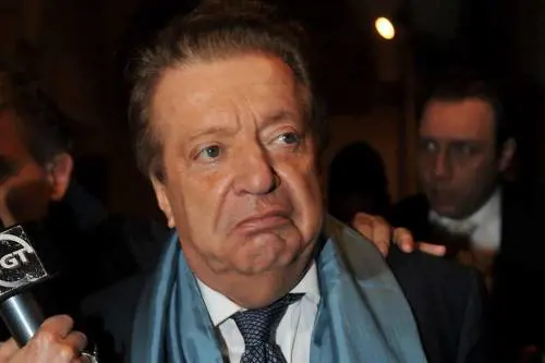 L'indiscrezione: "Cecchi Gori prima di stare male era col marito della Carlucci, voleva portarlo a Ballando"