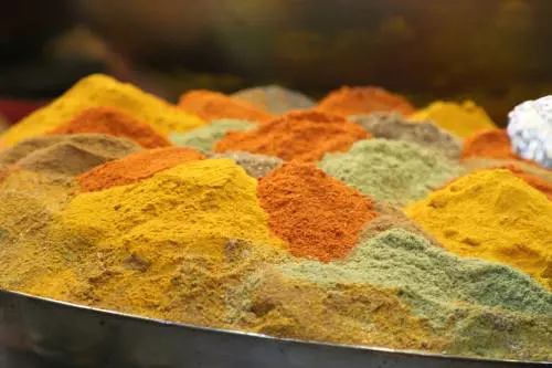 L'Iran è un "bazar" delle erbe  frenato dalle sanzioni internazionali