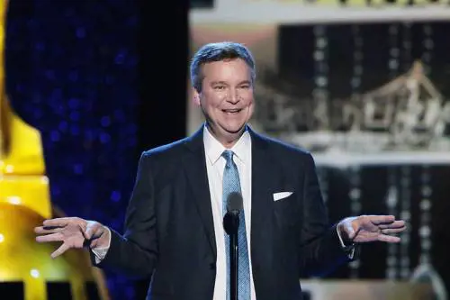 Insulti e frasi sessiste: costretto a lasciare il numero 1 di Miss America