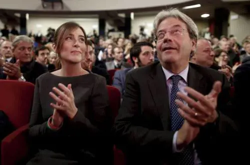 Gentiloni: "Chiesi io a Boschi di restare"