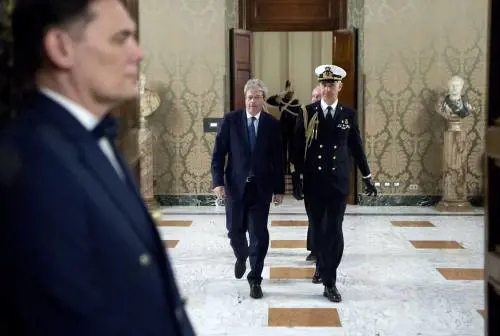 Gentiloni: "Stiamo con gli Usa. Attacchi col gas, niente dubbi"