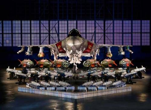 F-35, Lockheed svela la configurazione "Beast"
