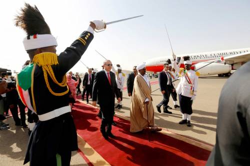 Erdogan accolto in Sudan da Omer Al Bashir