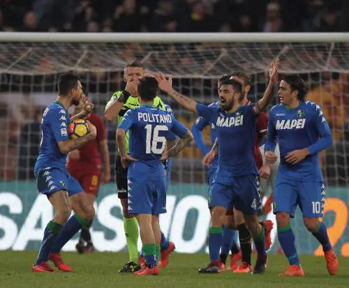 Serie A, la Roma inciampa sul Sassuolo. Primo successo in A del Benevento