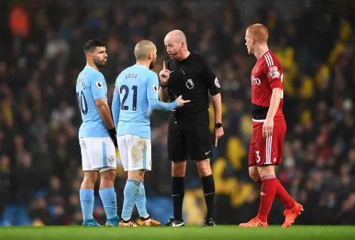 David Silva racconta il suo dramma: "Mio figlio è nato prematuro e sta lottando per vivere"