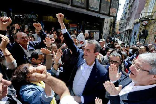 De Magistris tiene famiglia:  reclutata anche la cognata