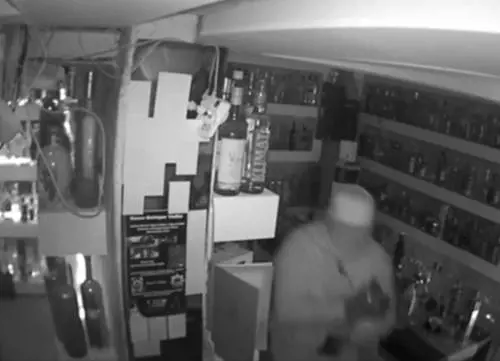 Danimarca, rubata la bottiglia di vodka più cara al mondo: vale più di un milione