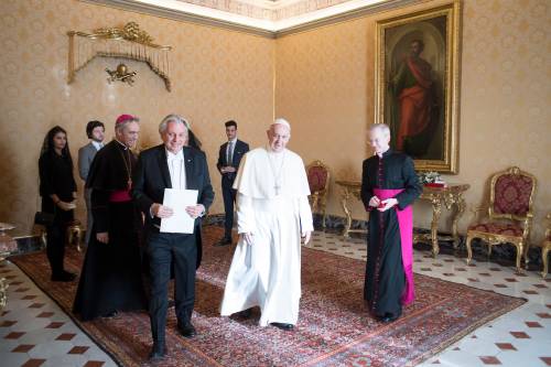 Se i gesuiti di Bergoglio tifano per le larghe intese