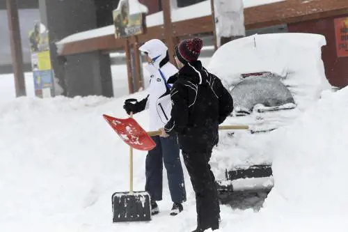 Sestriere sommersa dalla neve