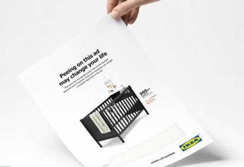 Nella pubblicità della culla Ikea c'è un test di gravidanza