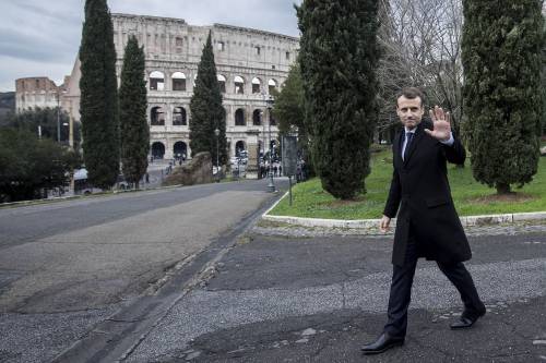Macron a Colle Oppio, Fratelli d'Italia: "Ha visitato anche i bivacchi?"