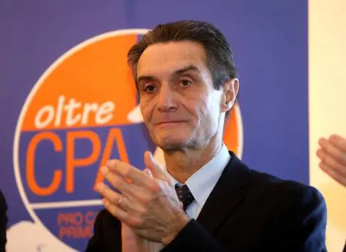 Razze, Fontana spiega La Comunità ebraica: «Una persona perbene»