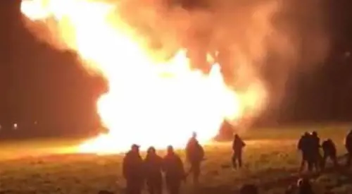 Napoli, falò S.Antonio: sassi contro la polizia