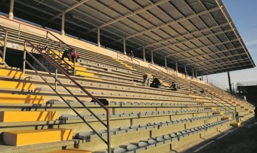 Cremona ristruttura lo stadio per beneficenza