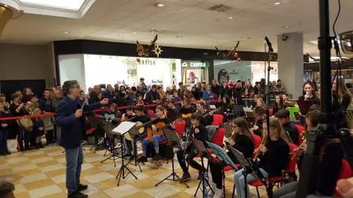 "Ecco il mio jazz anti bulli, mi manda zio Mino Reitano"
