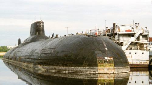 La Russia smantella i sottomarini classe Typhoon in riserva