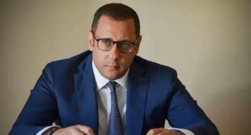 Cesaro indagato per voto di scambio Forza Italia contro l'avviso di garanzia