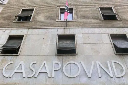"Mail bombing" fa saltare l'incontro di CasaPound