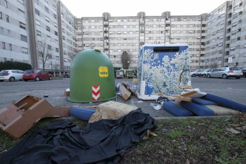 Degrado Case bianche Gli investitori fuggono da tutta la  Zona 4