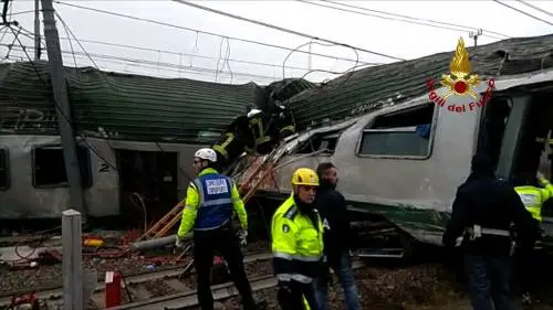 Pioltello, i pompieri in prima linea nei soccorsi
