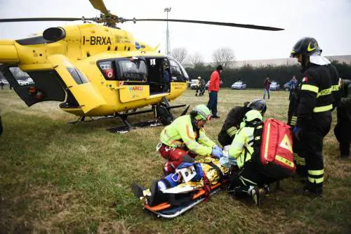 Milano, ospedali in stato di massima emergenza per accogliere i feriti