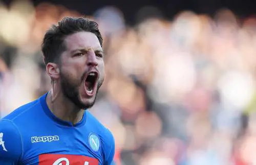 Serie A, tris del Napoli al Bologna e primo posto in classifica