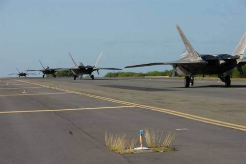 Rapid Raptor, i caccia degli Stati Uniti pronti a combattere ovunque in 24 ore