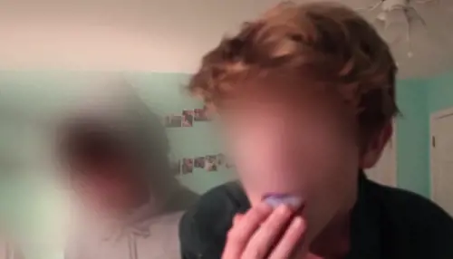 La moda del Tipe Pod challenge che contagia i teenager nel mondo