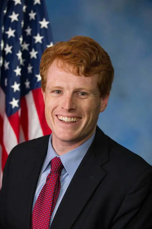 L'ultimo Kennedy come anti Trump. Scelto per replicare al presidente