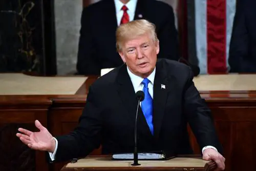 Trump ora fa il moderato