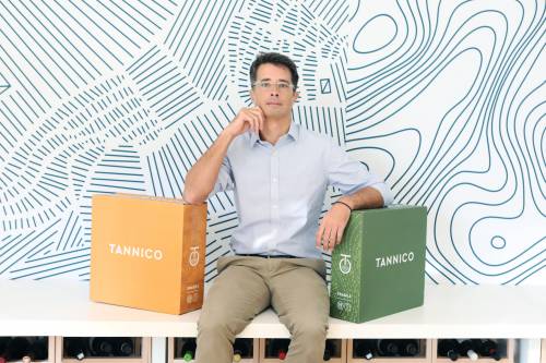"Ho insegnato al mondo a bere il vino italiano comprando solo online"