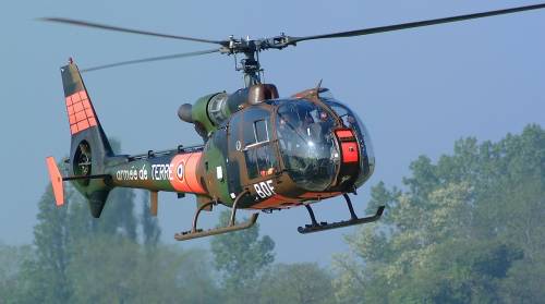 Francia, scontro tra due elicotteri militari: 5 vittime e un disperso
