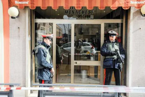 Sindaco di Macerata: "Fatti gravi, attenti a messaggi d'odio"