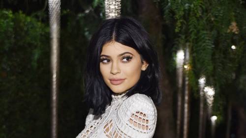 Kylie Jenner è diventata mamma, Kim Kardashian mostra sua figlia