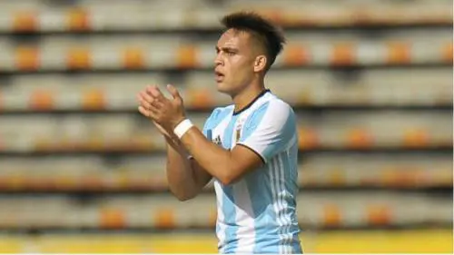 Lautaro Martinez sbarca in Italia il 23 maggio: la nuova Inter prende forma