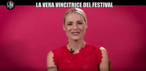 "Getti solo fango", "Mostra i bilanci". È scontro tra Hunziker e Lucarelli