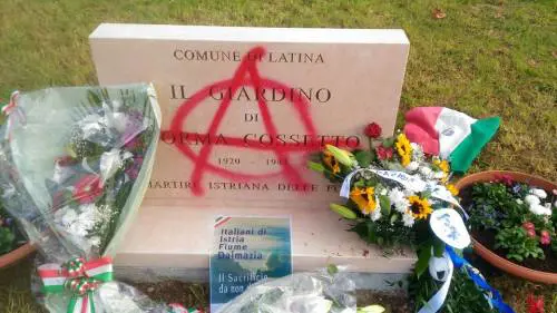Ripristinata la targa a Norma Cossetto: era stata vandalizzata con la vernice