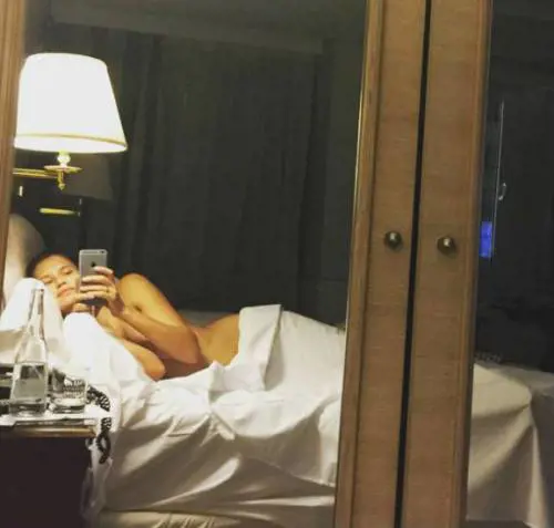 Ex marito di Bianca Balti assolto per avere diffuso foto hot