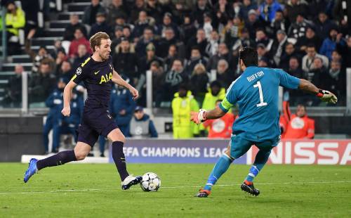 La Juventus si fa rimontare dal Tottenham: da 2-0 a 2-2. Higuain sbaglia un rigore